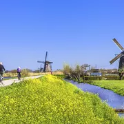Velofahrt bei Kinderdijk