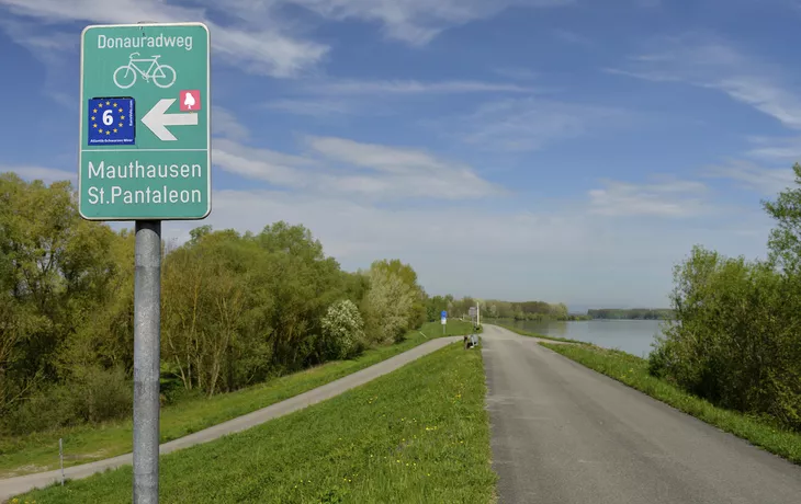 ©                                                        - Donauradweg