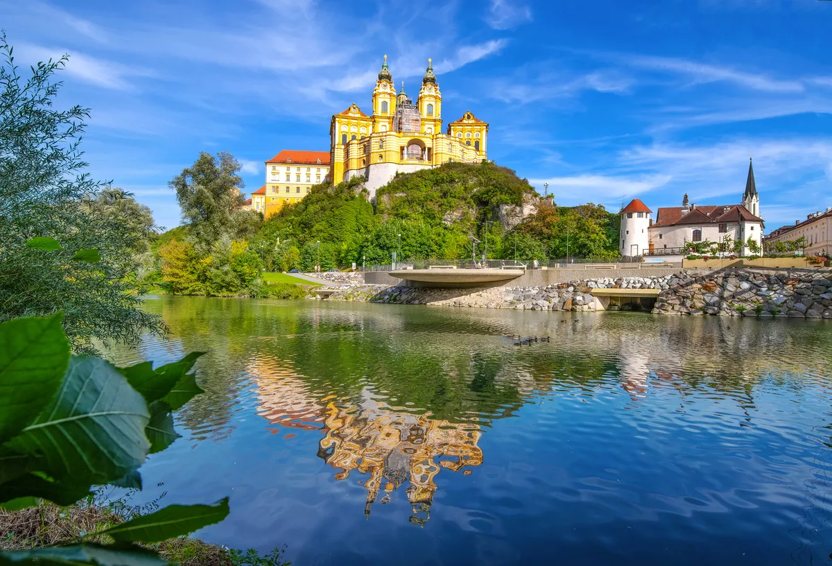 Stift Melk an der Donau - © Comofoto - stock.adobe.com