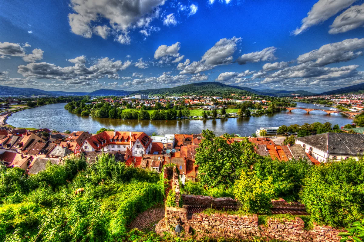 Mainschleife bei Miltenberg - © Safra-Fotografie - stock.adobe.com