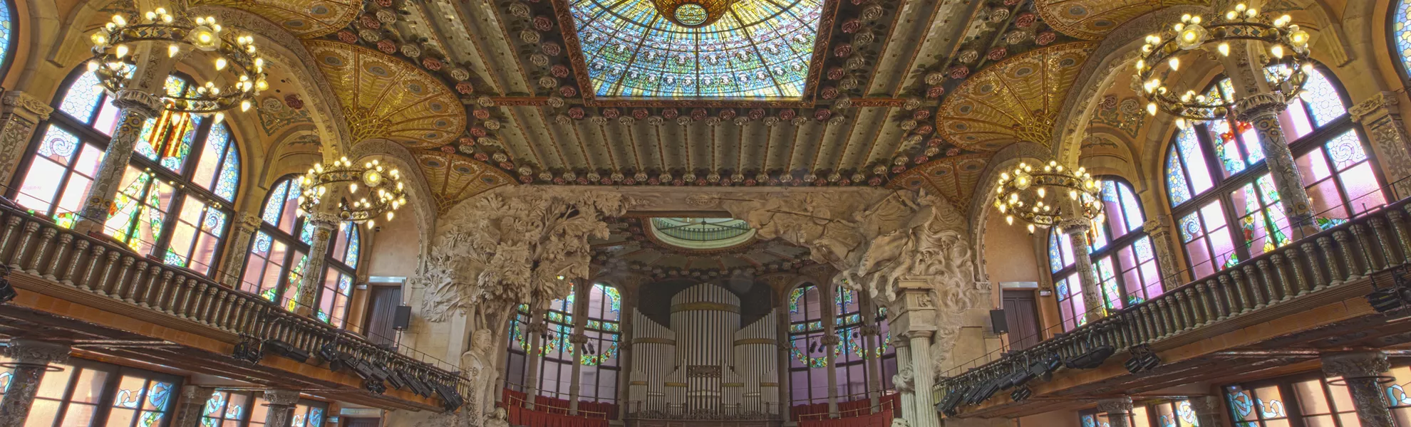 Konzertsaal im Palau de la Musica, Barcelona - © vladislavmavrin - stock.adobe.com