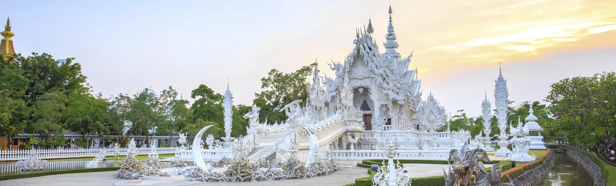 Weisser Tempel Wat Rong Khun, Chiang Rai - © kobozaa - stock.adobe.com