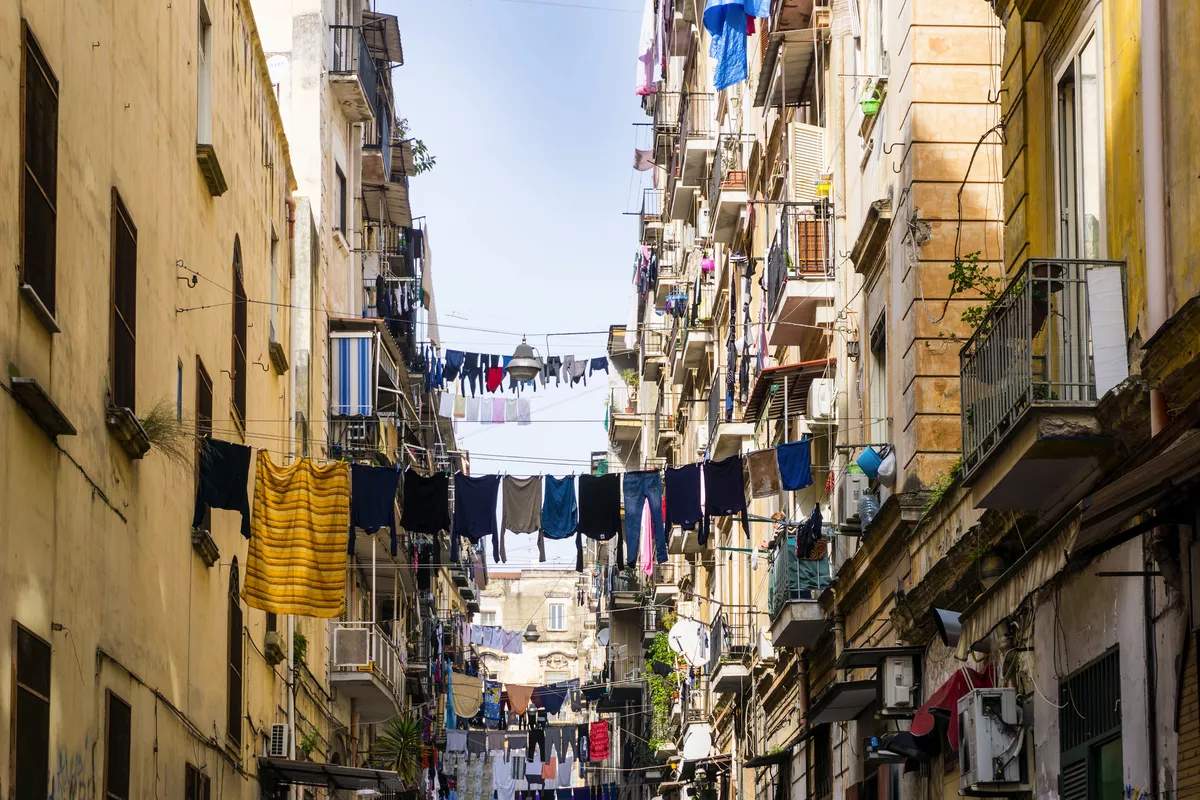 in der Altstadt von Napoli - © ilolab - stock.adobe.com