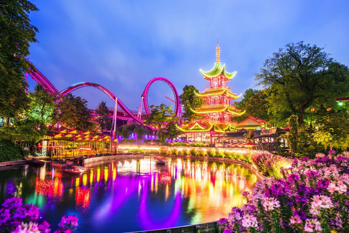 Tivoli-Gärten am Abend - © anko_ter - stock.adobe.com