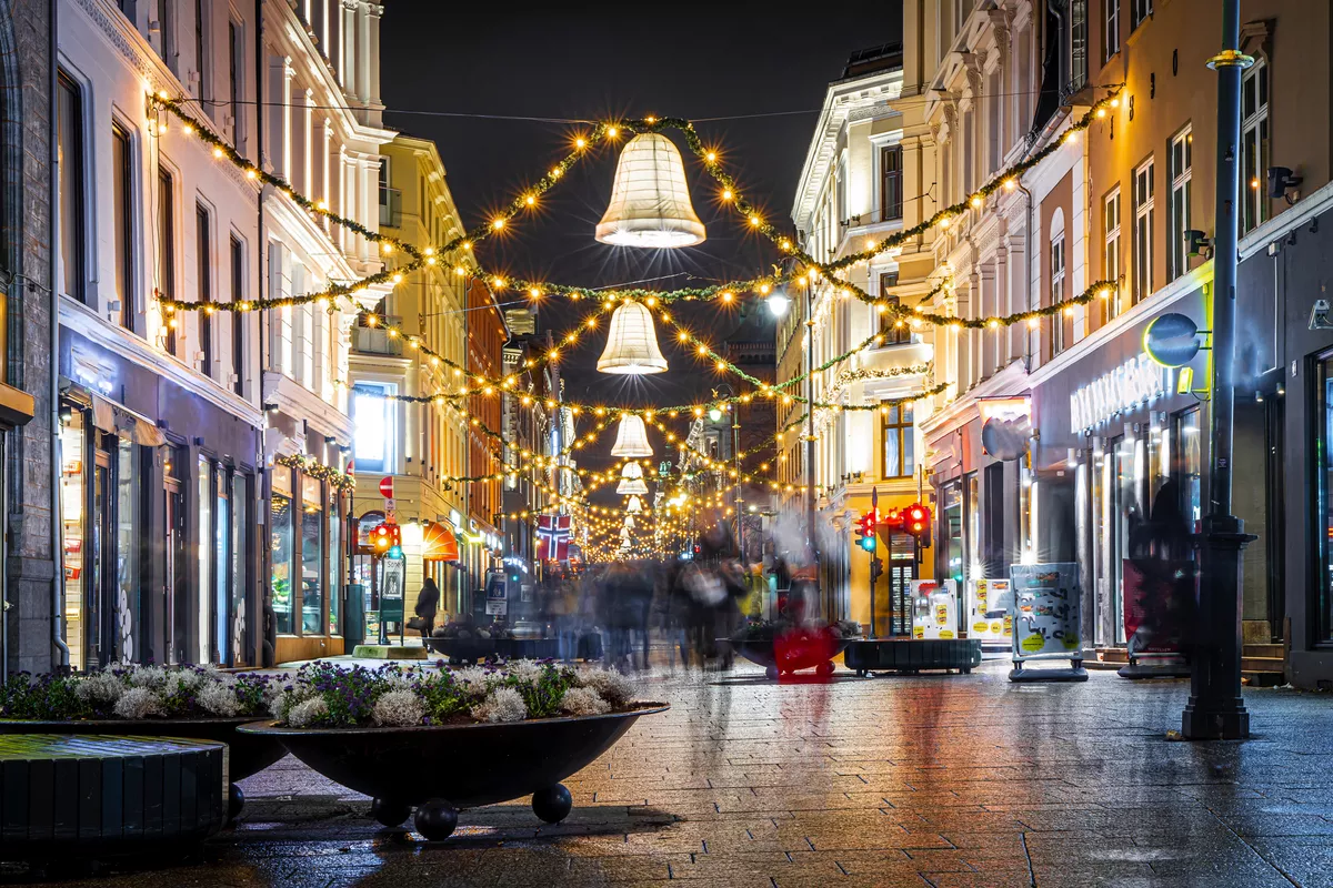 Weihnachtsdekoration in Oslo - © alexey_fedoren - stock.adobe.com
