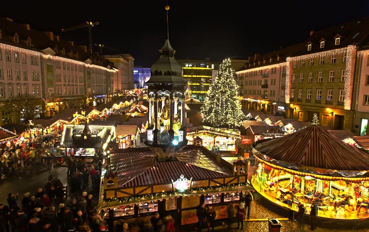 © Hanker - stock.adobe.com - Weihnachtsmarkt in Magdeburg
