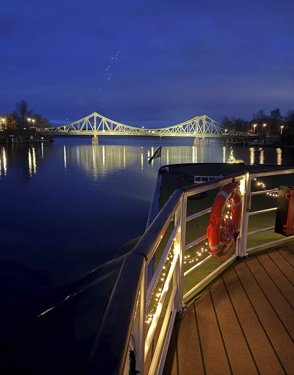 Glienicker Brücke - Monika Theiler