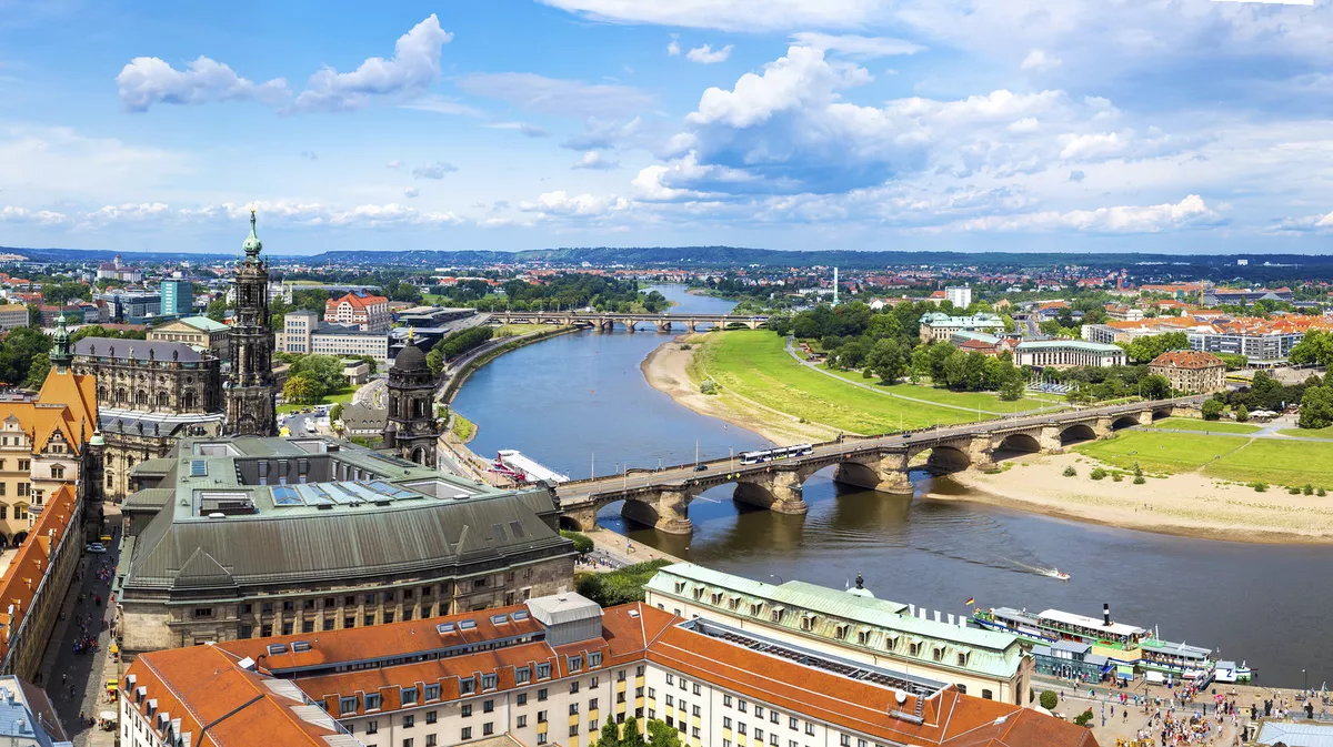 Dresden an der Elbe - © shutterstock_242066716