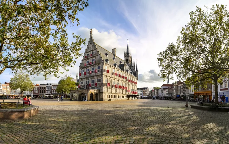 Altstadt von Gouda - © Sina Ettmer - stock.adobe.com