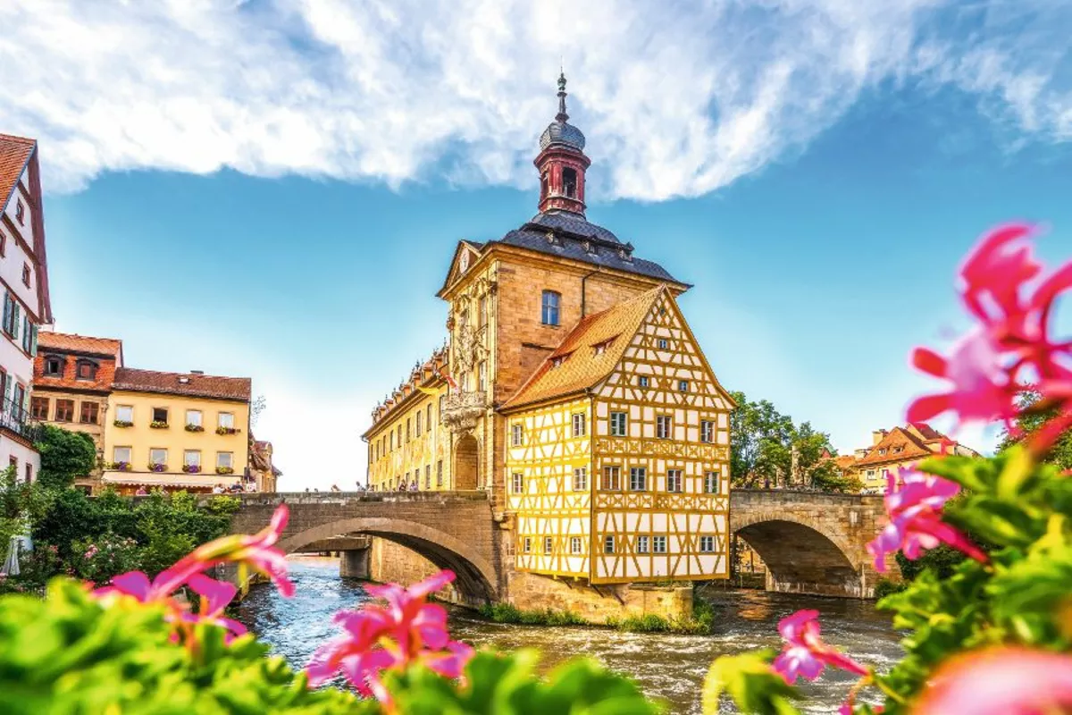 Brückenrathaus in Bamberg, Deutschland - © pure-life-pictures - Fotolia