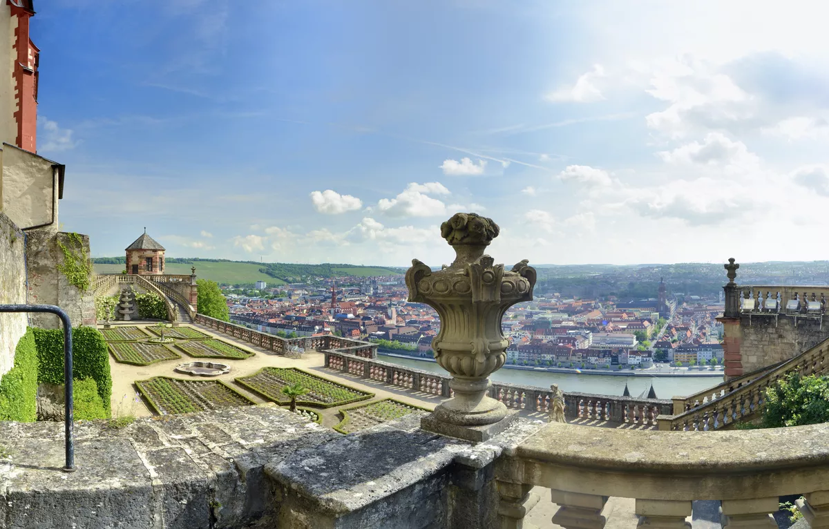 Ausblick von Festung Marienberg, Würzburg - © FRANCESCO CAROVILLANO