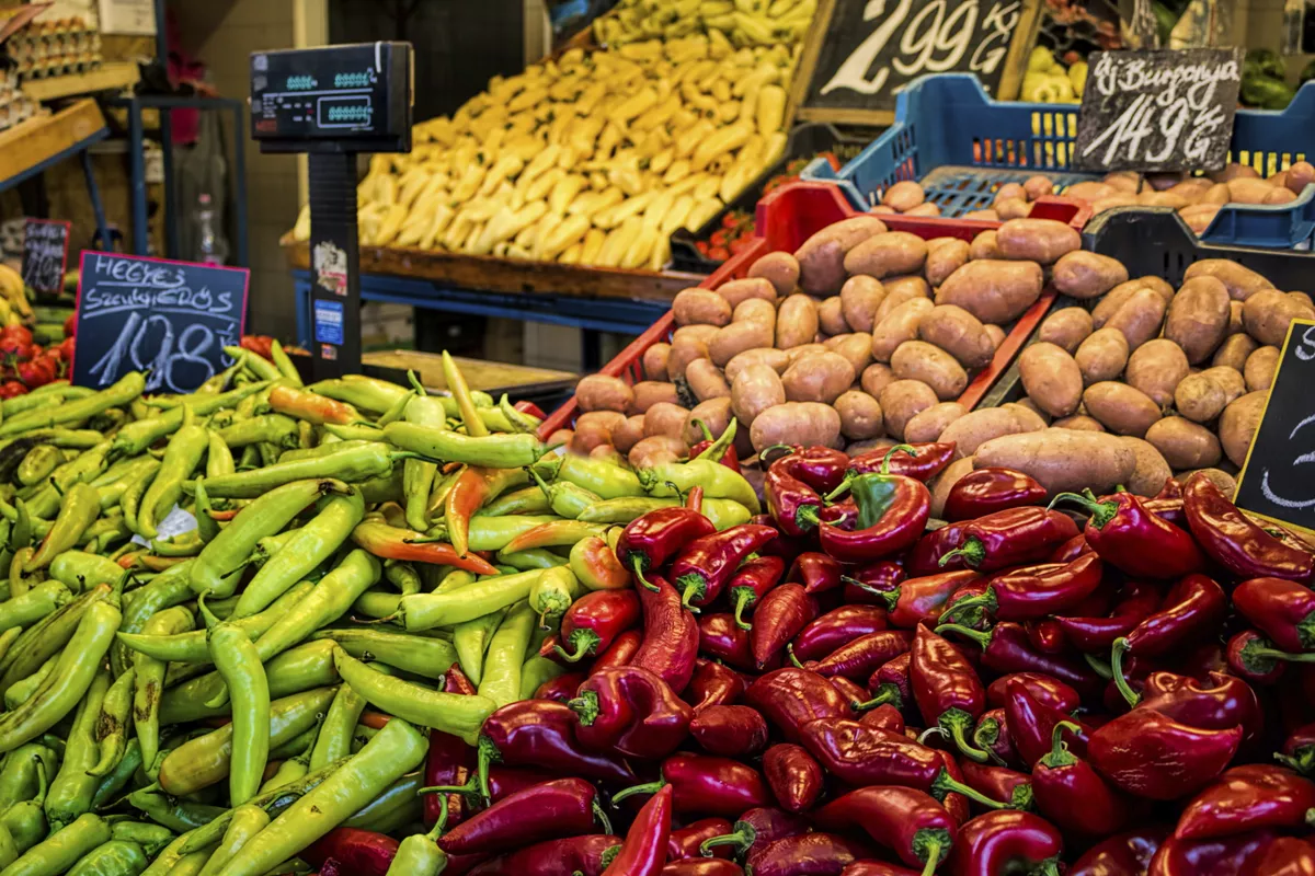Paprika in der Markthalle, Budapest - © ArTo - stock.adobe.com