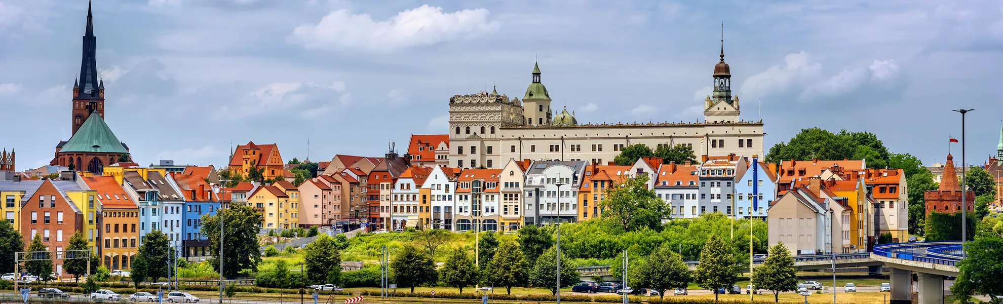 Schloss der Pommerschen Herzöge und Kathedrale Basilika des Apostels Jakobus in Stettin - © Dawid - stock.adobe.com