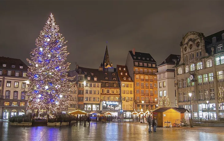 Weihnachtsmarkt Strasbourg, Elsass - © Alexi TAUZIN - Fotolia