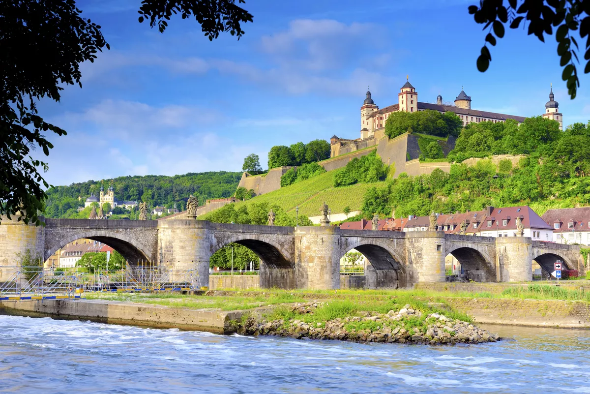Alte Mainbrücke, Würzburg - © FRANCESCO CAROVILLANO
