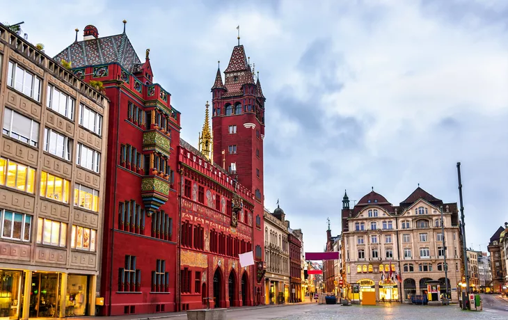 Rathaus von Basel - © Leonid Andronov - stock.adobe.com