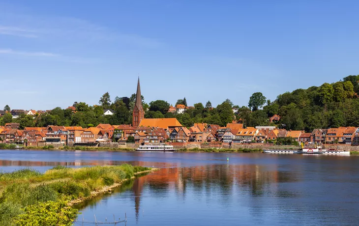 Skyline von Lauenberg/Elbe in Schleswig-Holstein - © HildaWeges - stock.adobe.com