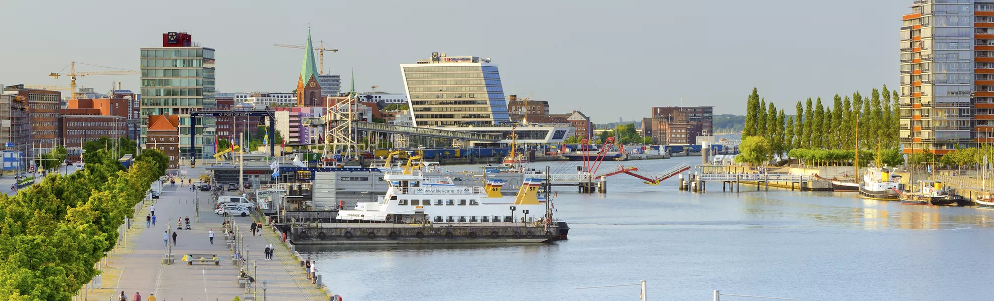 Schwedenkai und Ostseekai, Kiel - © FRANCESCO CAROVILLANO