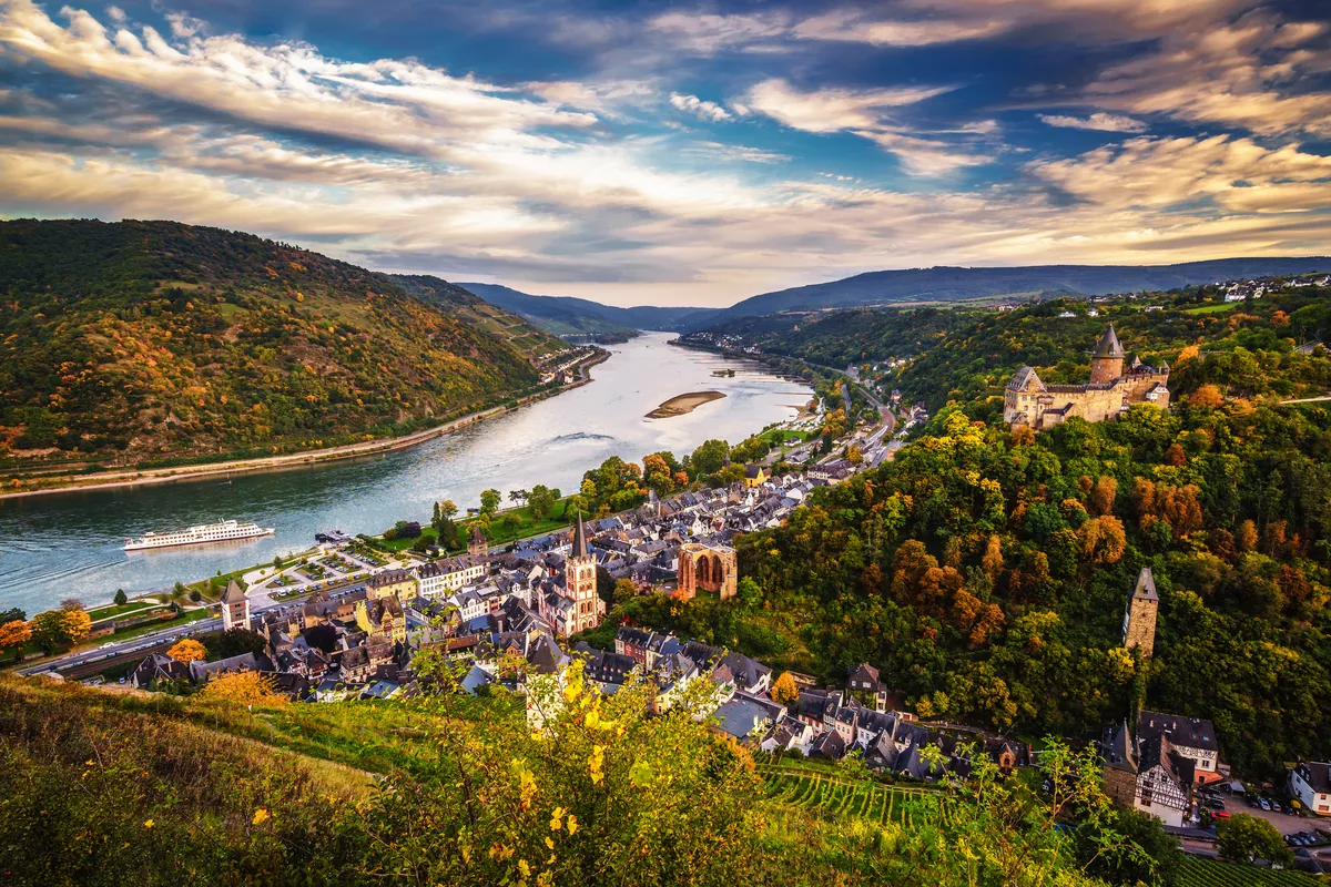 Bacharach am Mittelrhein - © katjaverhoeven - stock.adobe.com