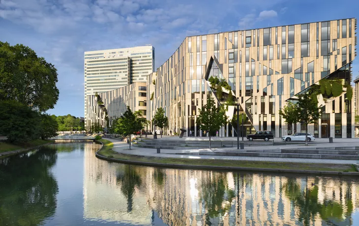 Shopping im Kö-Bogen, Düsseldorf - © Francesco Carovillano