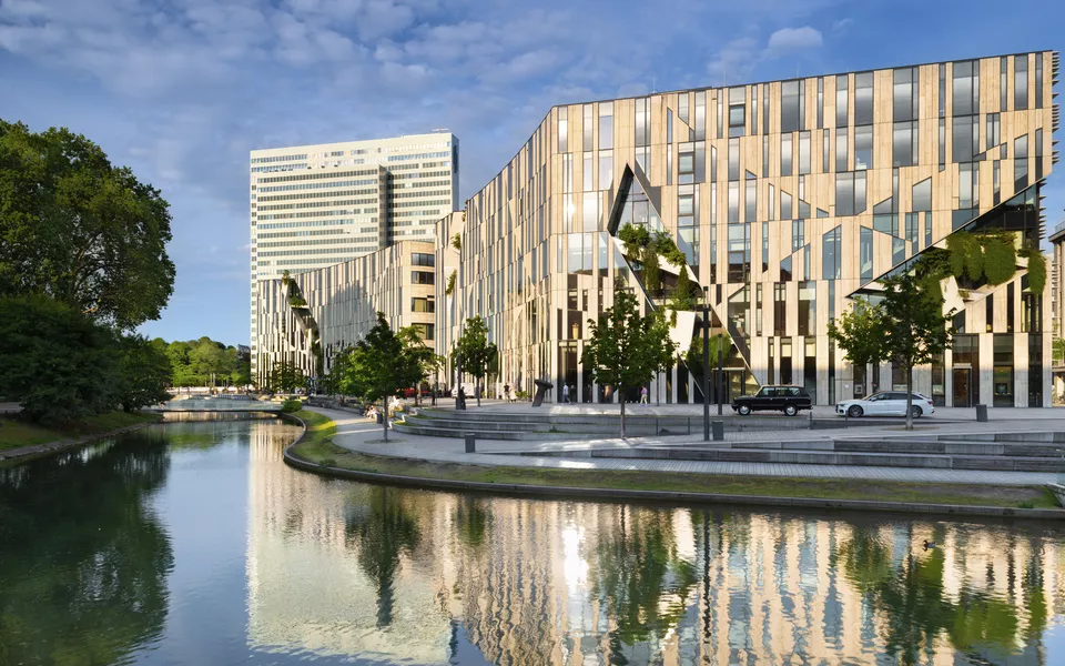 Shopping im Kö-Bogen, Düsseldorf