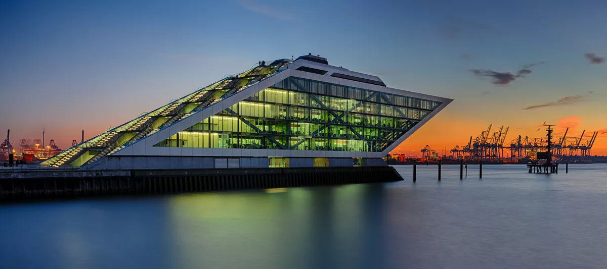 Dockland in Hamburg - © Blickfang - stock.adobe.com