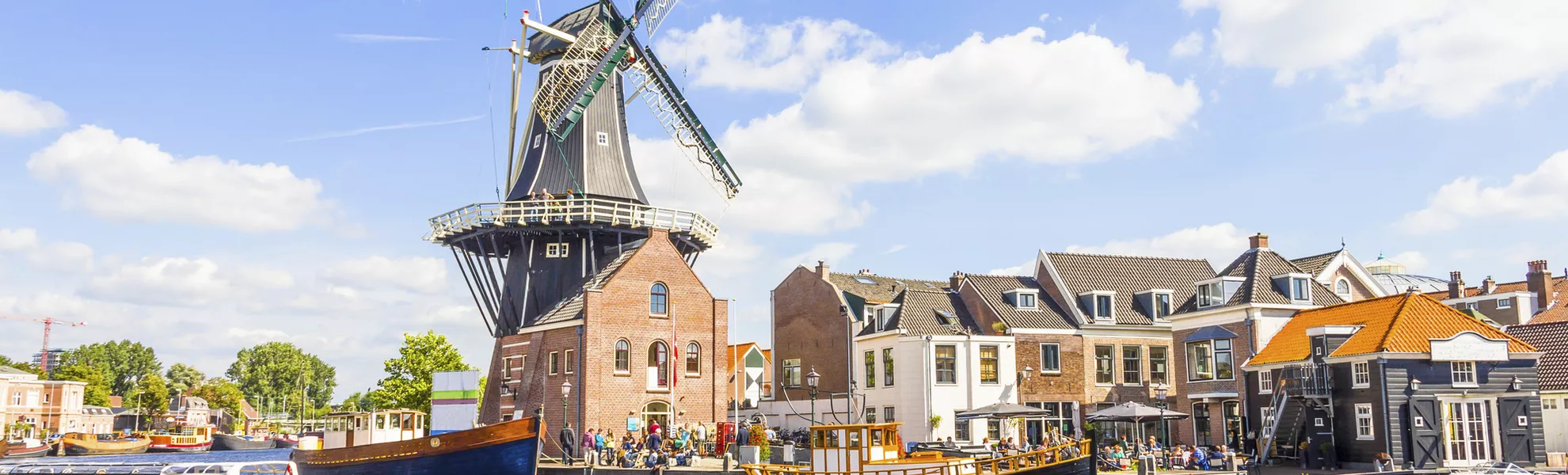 Mühle De Adriaan in Haarlem - © TravelWorld - stock.adobe.com