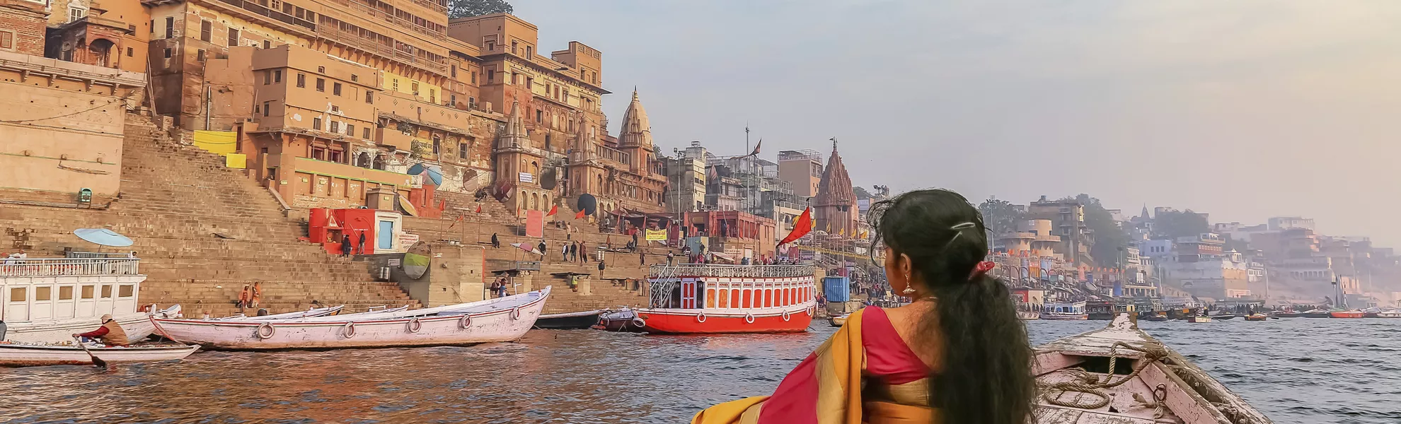 Varanasi am Ganges - © Getty Images/iStockphoto