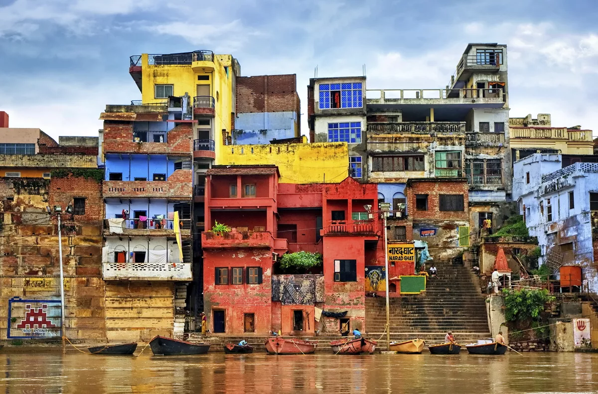 Die heilige Stadt am Ganges, Varanasi - © shutterstock_177169679