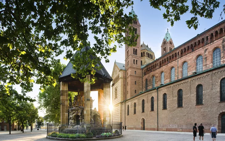 Dom und Domplatz, Speyer - © Francesco Carovillano