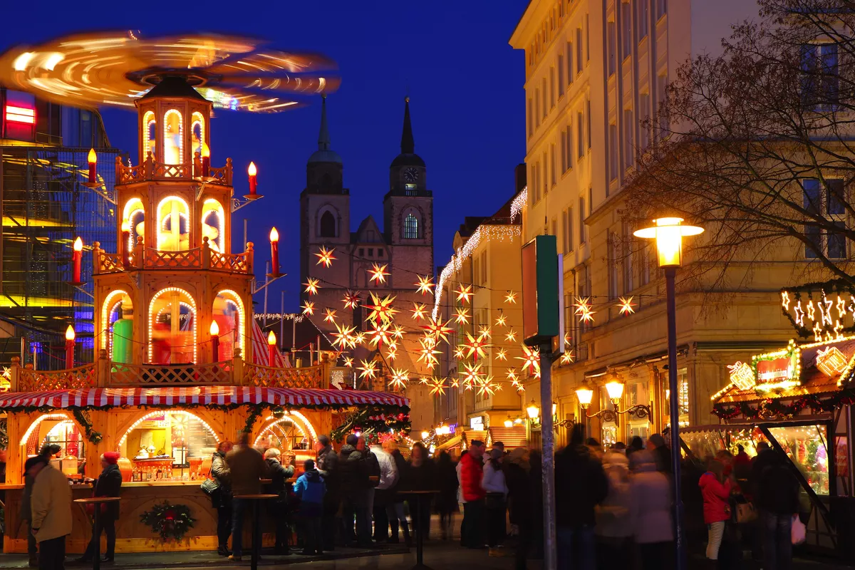 Weihnachtsmarkt in Magdeburg - © Horst Schmidt - stock.adobe.com