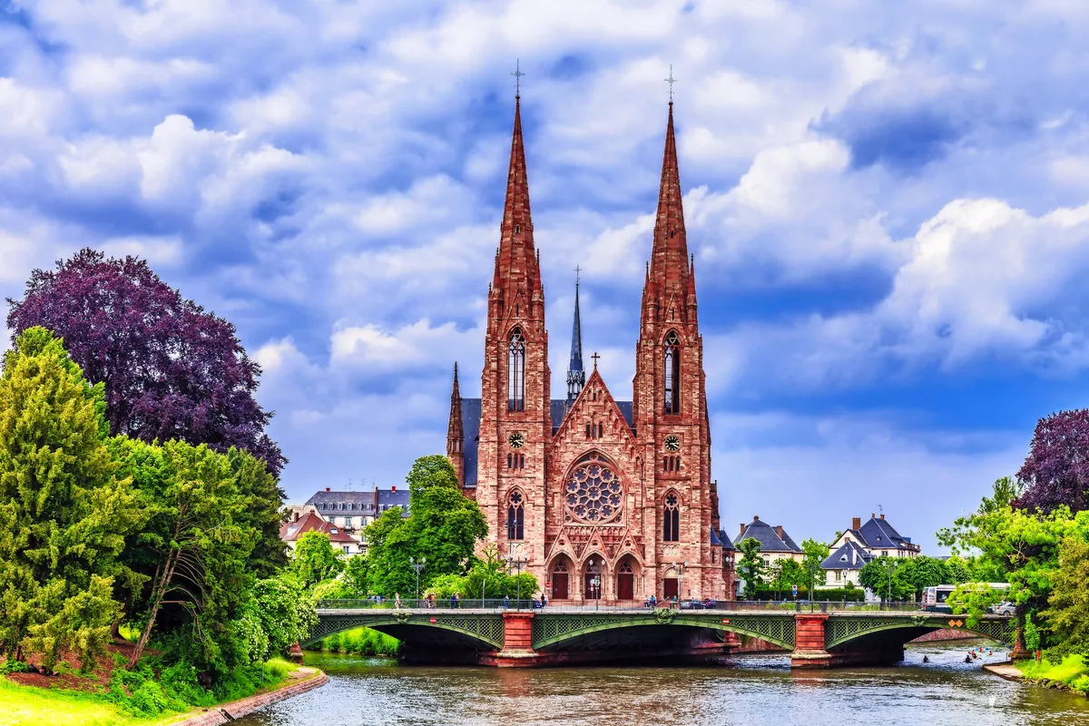 Strasbourg - Evangelische Kirche - © andiz275 - Fotolia