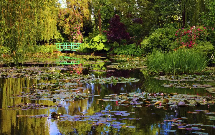 © Â©aterrom - stock.adobe.com - Monets Garten, Giverny