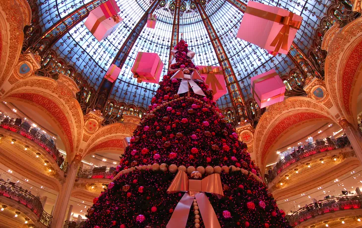 weihnachtliche Galeries Lafayette - © Picture Partners - stock.adobe.com