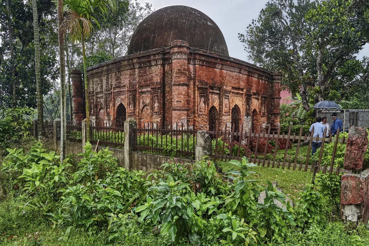 Goaldi Mosque in Sonargaon  - © Â©2019 Andrea Pistolesi