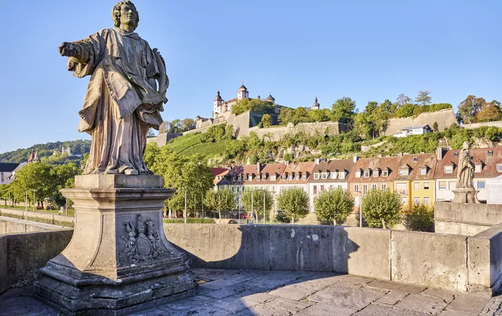 St. Colonat auf der Alten Mainbrücke, Würzburg - © (c)erlebe.bayern-Florian Trykowski