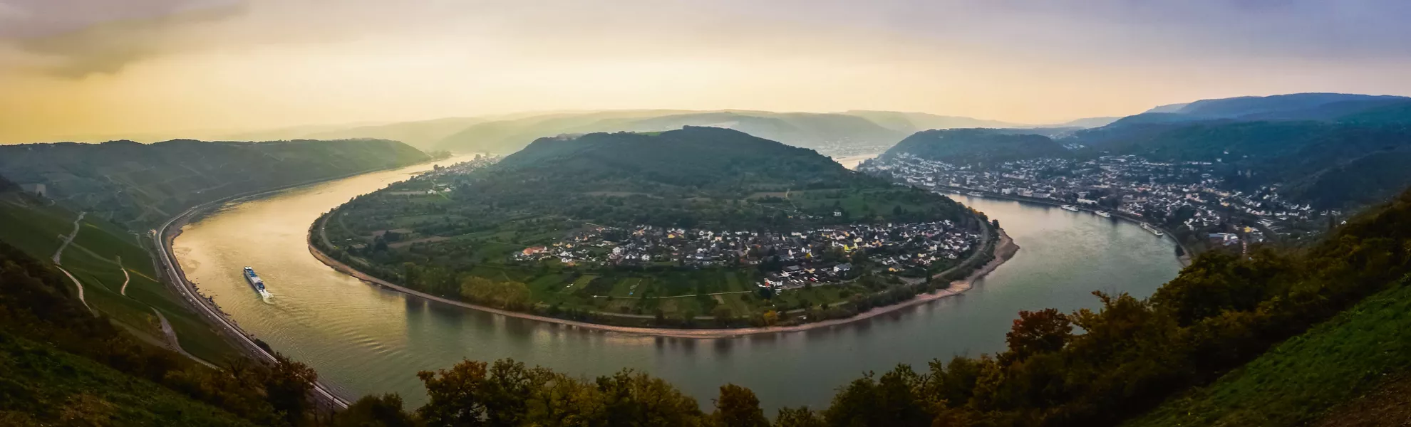 Die Rheinschleife von Gedeonseck - © Franziska Liehl