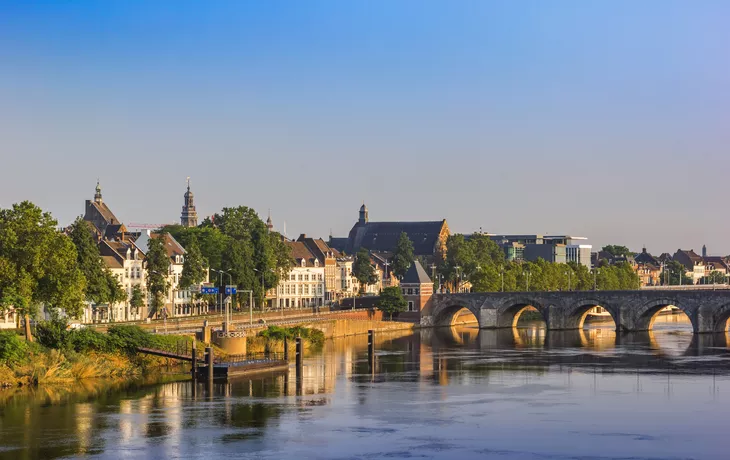 Servaas-Brücke, Maastricht - © venemama - stock.adobe.com