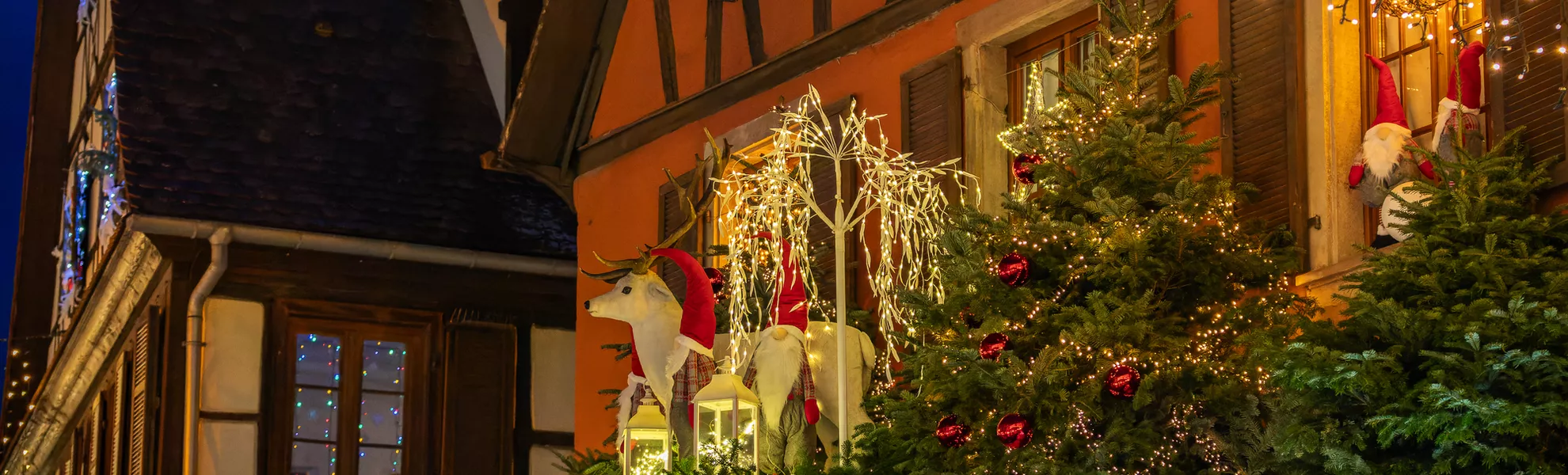 Dekoration auf dem Weihnachtsmarkt in Obernai - © Aurelien KEMPF-PIKSL - stock.adobe.com