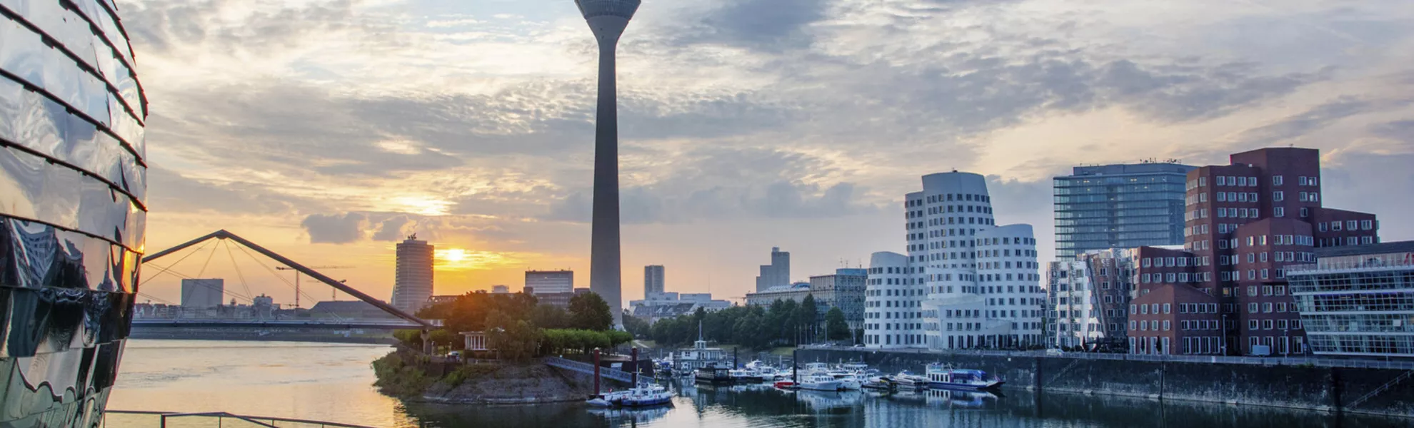 Medienhafen mit Gehry-Bauten, Düsseldorf