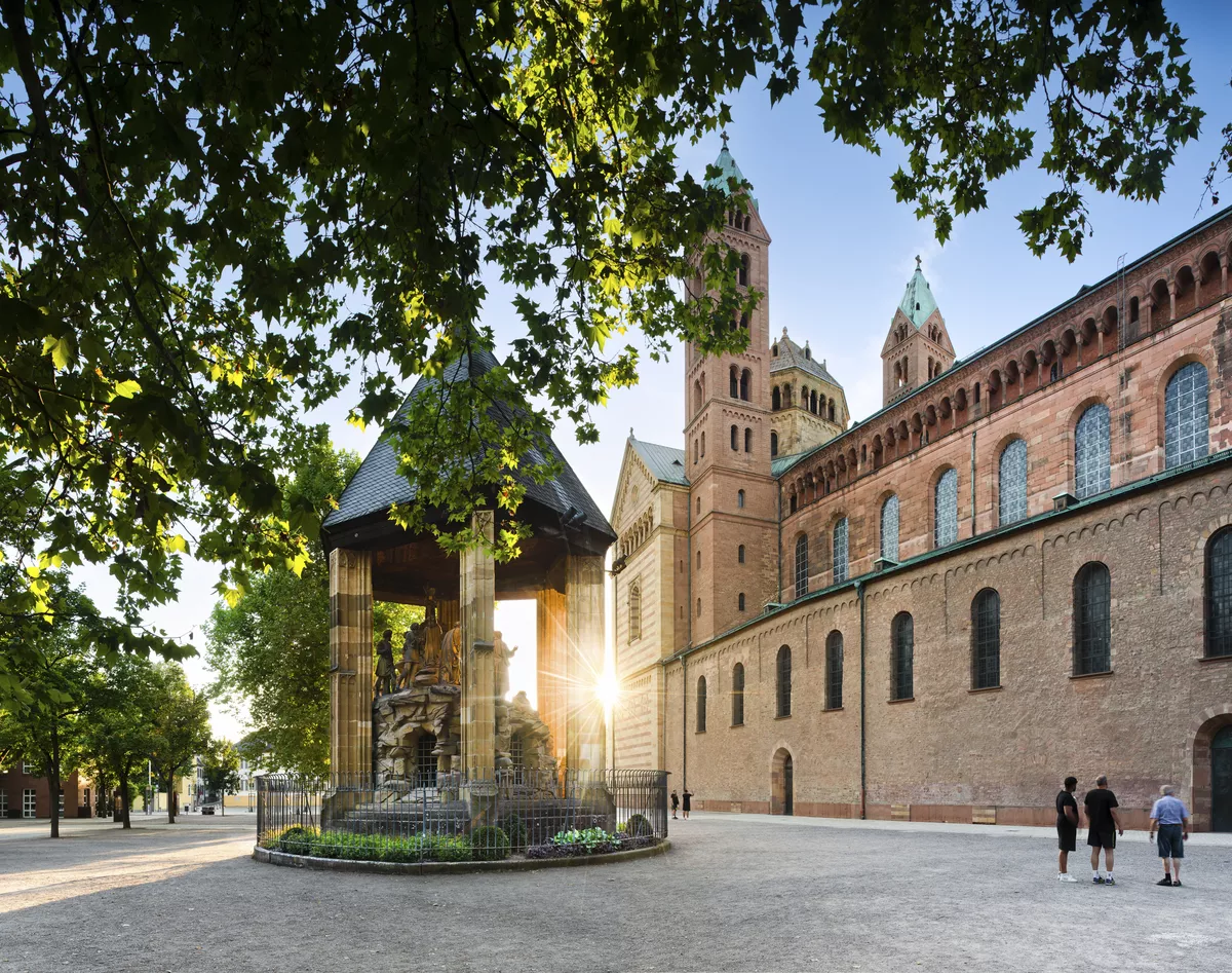 Dom und Domplatz, Speyer - © Francesco Carovillano