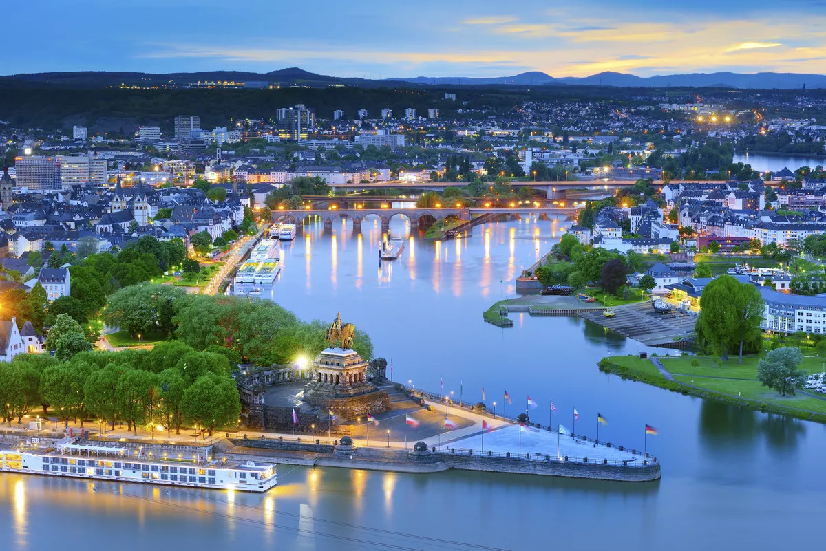 Deutsches Eck, Koblenz - © FRANCESCO CAROVILLANO