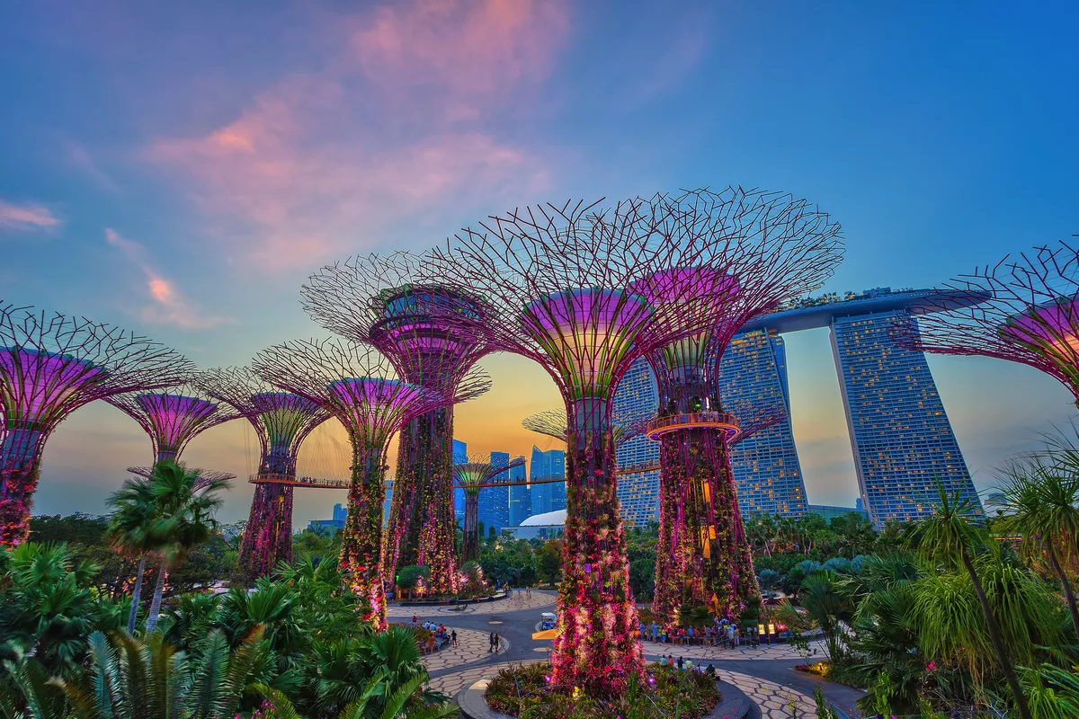 Sonnenuntergang in Singapur - © Noppasinw - stock.adobe.com
