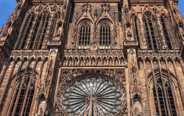 Cathédrale Notre Dame de Strasbourg - © shutterstock_252217732
