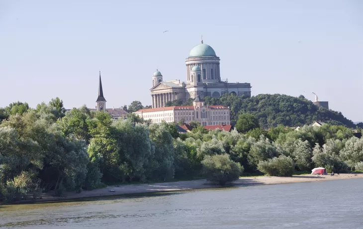 Die schöne blaue Donau ab Donaudelta mit Nestroy