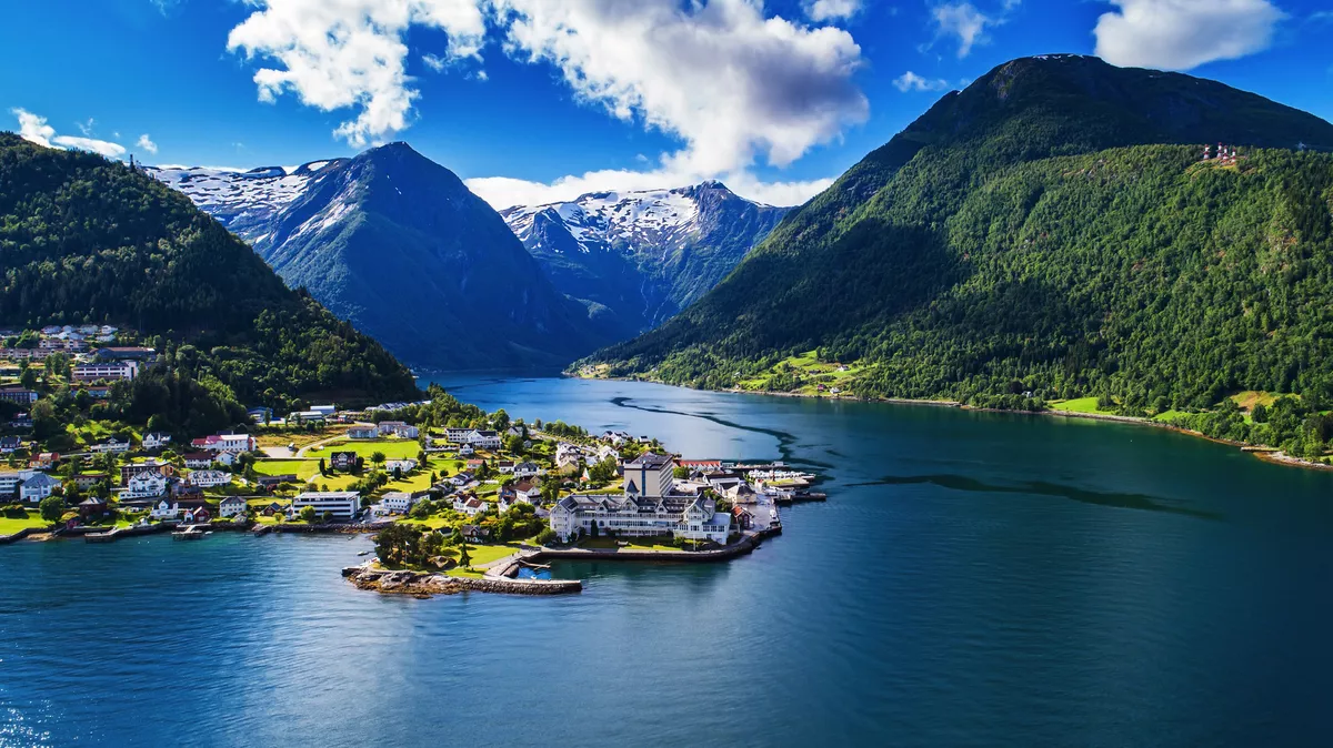 Balestrand im Sognefjord - © mariusltu - stock.adobe.com