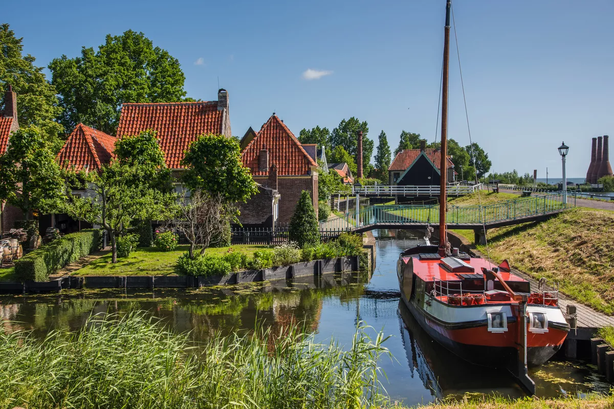 die alten Fischerhütten im Zuiderzeemuseum in Enkhuizen - © Bert - stock.adobe.com