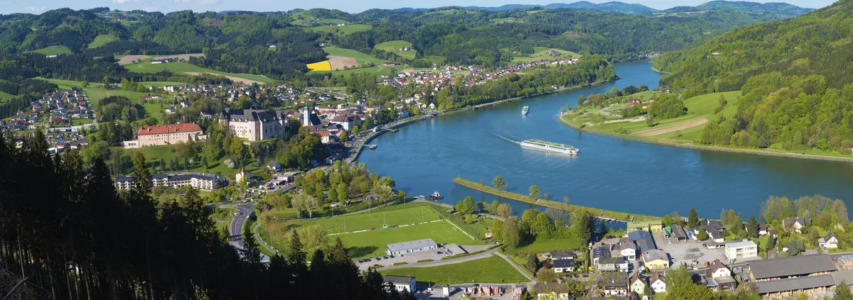 Donaupanorama bei Grein - © fotofrank - Fotolia