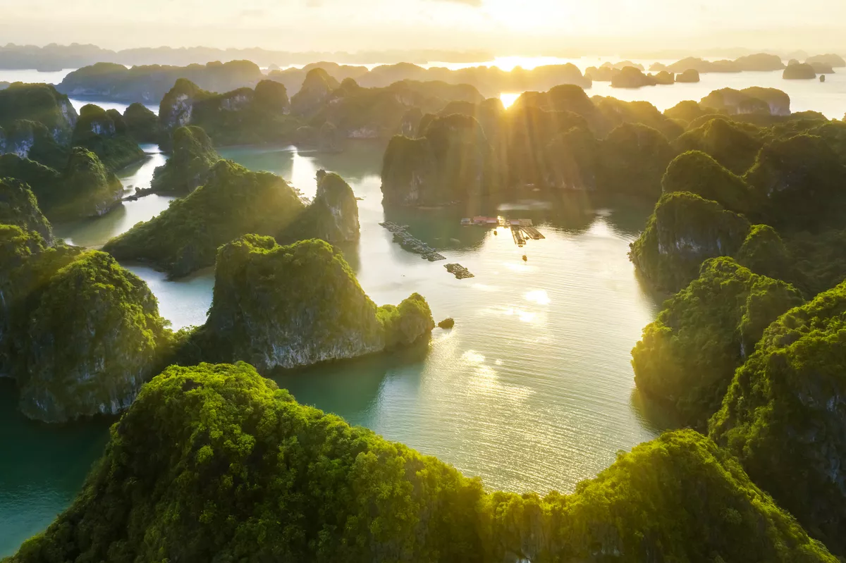 Halong Bay - © Hien Phung - stock.adobe.com