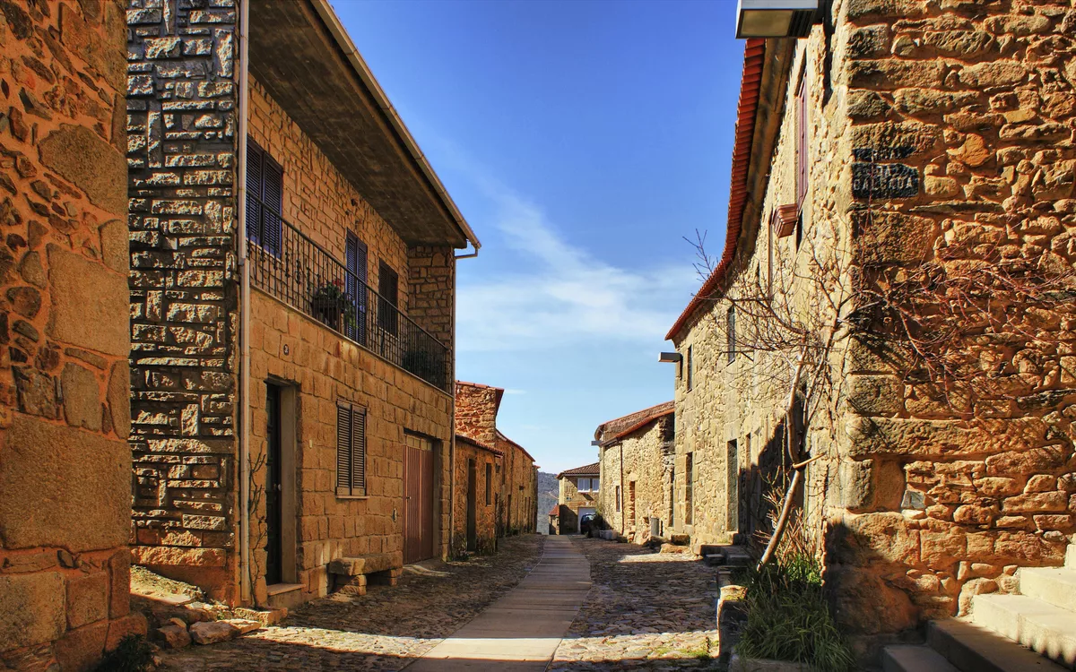 Castelo Rodrigo - © shutterstock_263838689